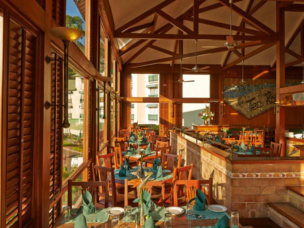 Hotel Club Mahindra Munnar Chinnakanal Zewnętrze zdjęcie